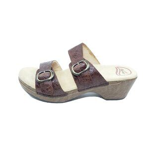 Dansko Sophie Slide Sandal Wedge Brown Embossed Leather Double Buckle Womens 8.5